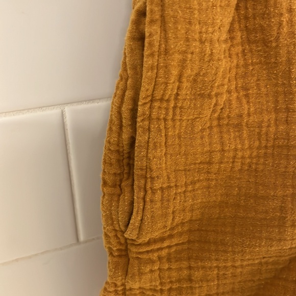 Universal Thread Shorts, Size Small - Picture 3 of 5